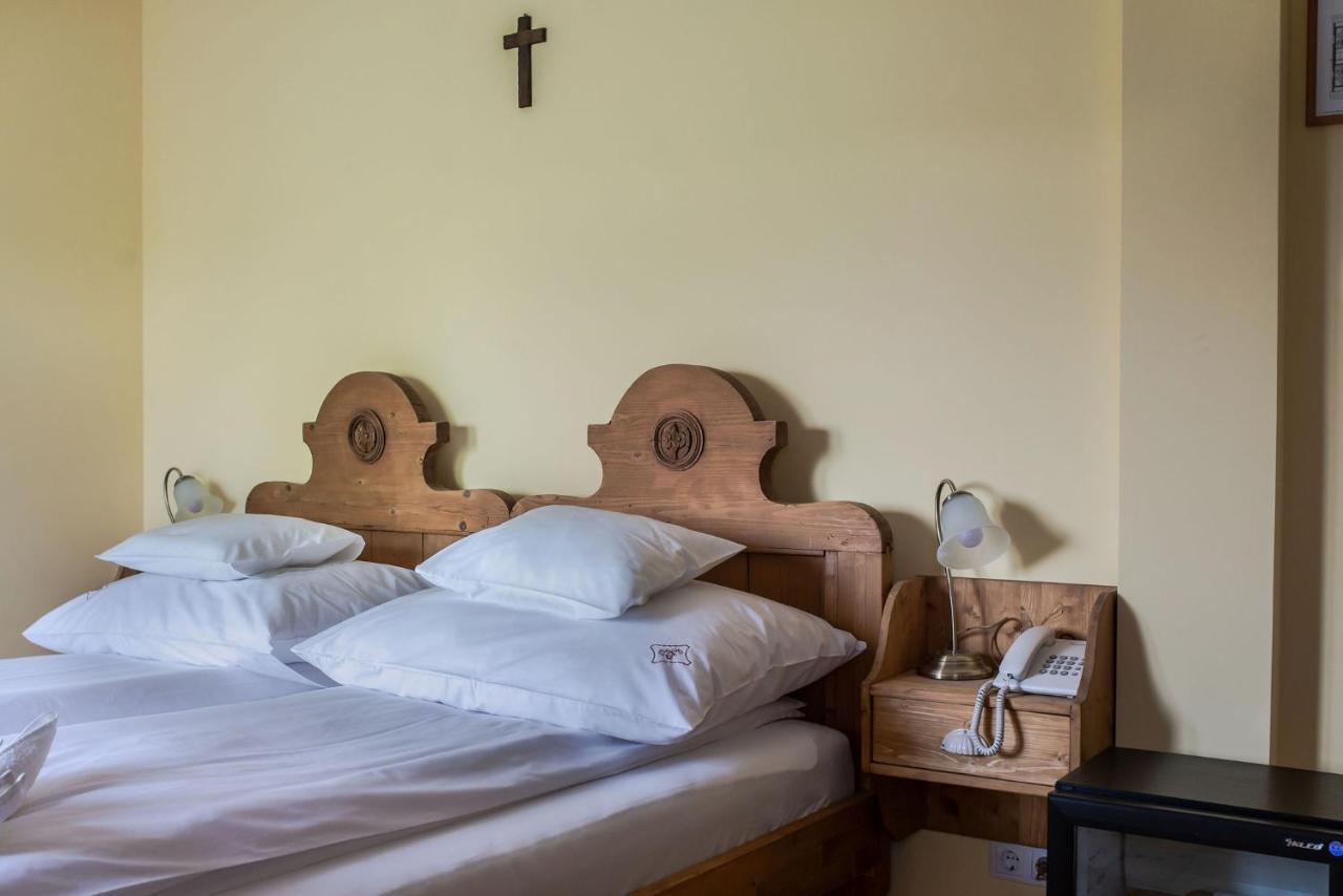 Bed and Breakfast Szent Gellert Borhaz Es Vendegfogado Makó Exterior foto