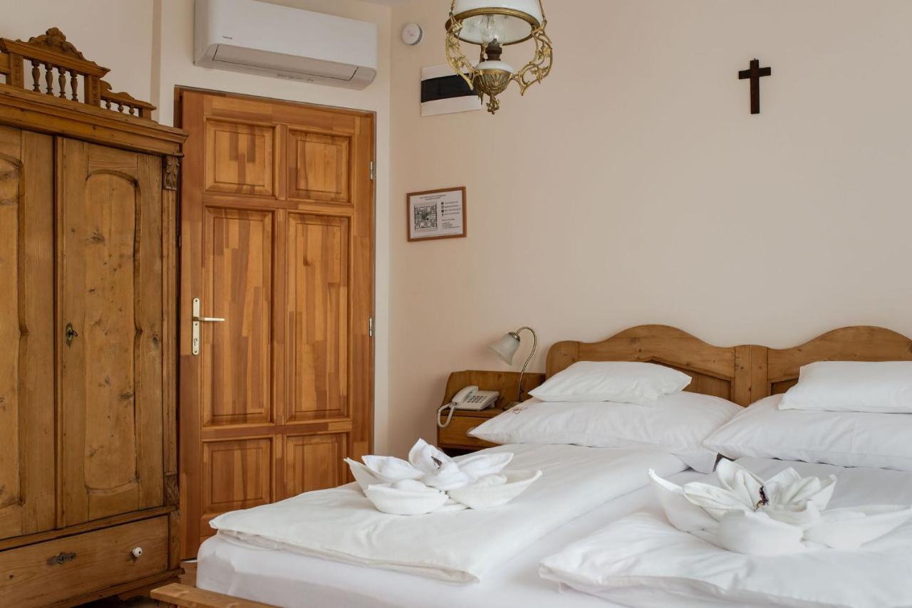 Bed and Breakfast Szent Gellert Borhaz Es Vendegfogado Makó Exterior foto