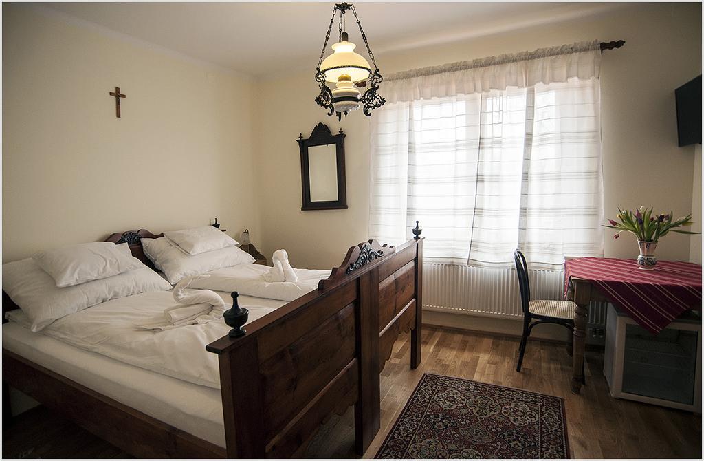 Bed and Breakfast Szent Gellert Borhaz Es Vendegfogado Makó Zimmer foto