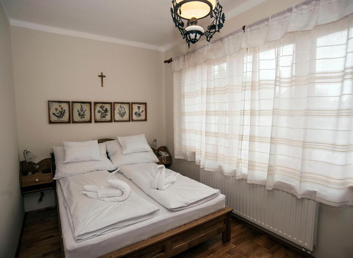 Bed and Breakfast Szent Gellert Borhaz Es Vendegfogado Makó Exterior foto